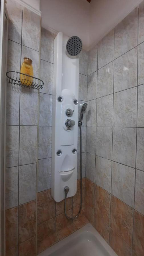 Ioannis - Zimmer Mit Zugang Zu Terrasse Gavrolimni Ngoại thất bức ảnh
